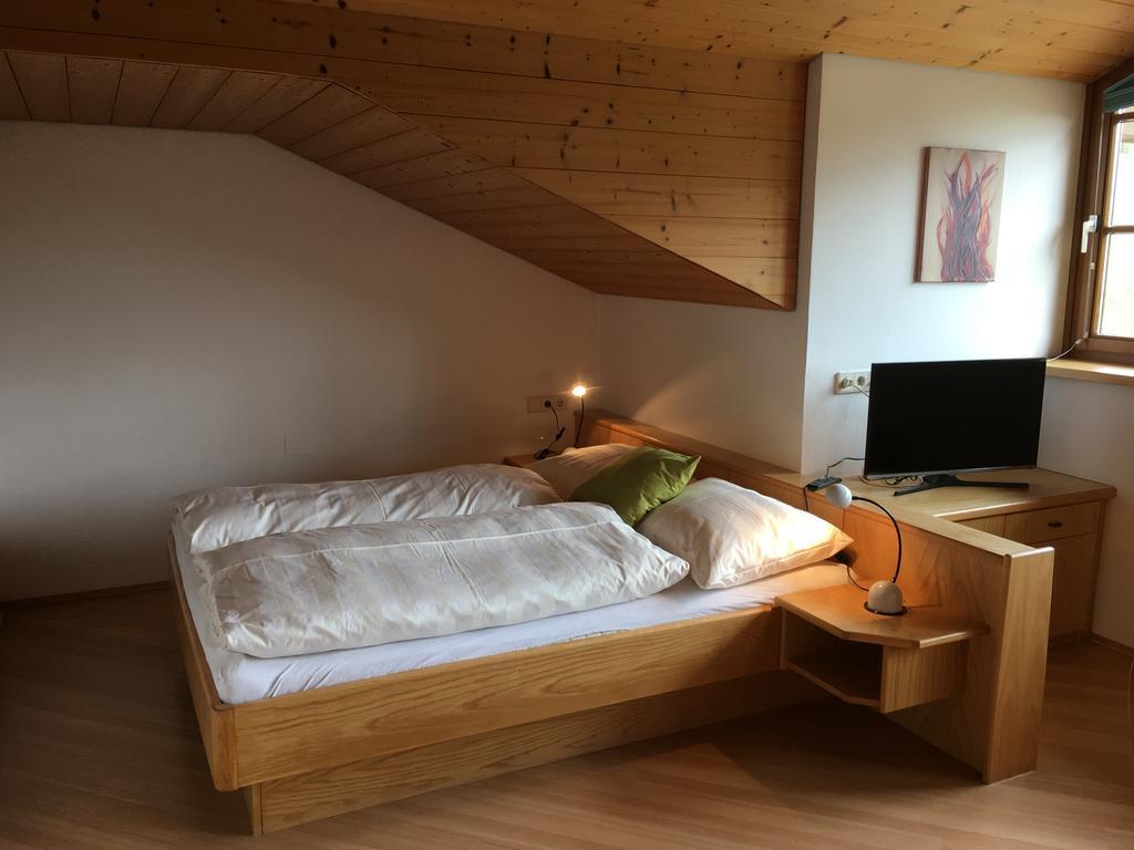 Appartement Dertnig ヴァークライン エクステリア 写真